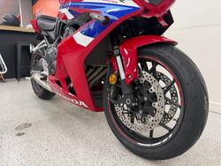 2025 Honda CBR650R Red