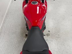 2025 Honda CBR650R Red