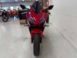 2025 Honda CBR650R Red