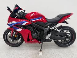 2025 Honda CBR650R Red