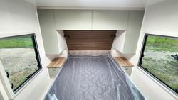 2026 New Age Caravans Manta Ray Expedition 18' My26