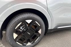 2025 Kia Carnival GT-Line KA4 PE MY26 Ceramic Silver (CS)