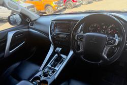 2017 Mitsubishi Pajero Sport Exceed