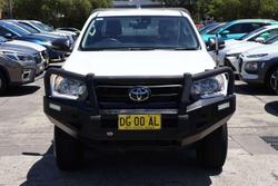 2022 Toyota Hilux SR