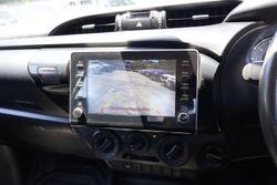 2022 Toyota Hilux SR