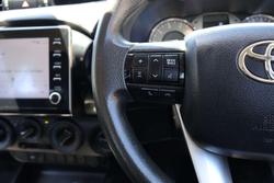 2022 Toyota Hilux SR