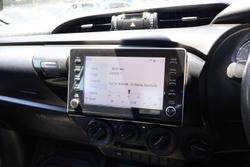 2022 Toyota Hilux SR