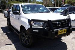 2022 Toyota Hilux SR