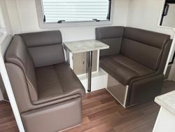 2016 Elite Eildon Series 8 Diamond Le