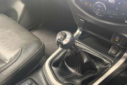 2017 Nissan Navara ST-X