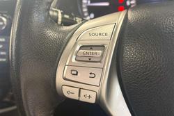 2017 Nissan Navara ST-X