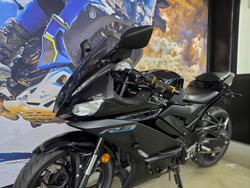 2023 Yamaha YZF-R3 BLACK