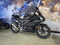 2023 Yamaha YZF-R3 BLACK