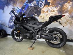 2023 Yamaha YZF-R3 BLACK