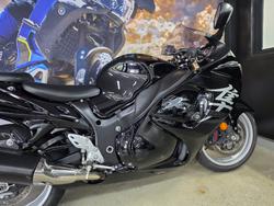 2019 Suzuki GSX1300RA (HAYABUSA) BLACK