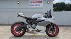2014 DUCATI 899 PANIGALE White