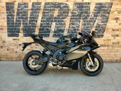 Yamaha YZF-R9