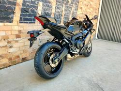 2025 YAMAHA YZF-R9 ROAD BLACK