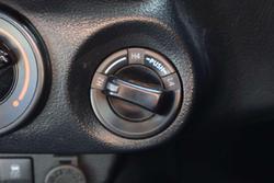 2022 Toyota Hilux SR