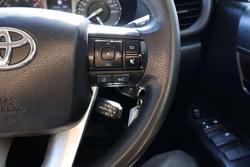 2022 Toyota Hilux SR