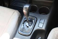 2022 Toyota Hilux SR