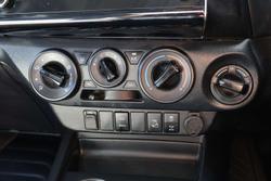 2022 Toyota Hilux SR