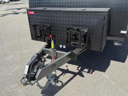 2025 New Age Caravans 18' Manta Ray Expedition