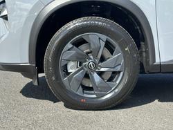 2025 Nissan X-TRAIL ST-L E-POWER