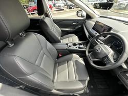 2025 Nissan X-TRAIL ST-L E-POWER