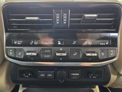 2023 Toyota Landcruiser LC300 Sahara ZX (4x4)