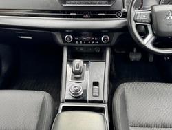 2021 Mitsubishi Outlander LS