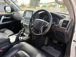 2016 Toyota Landcruiser VX