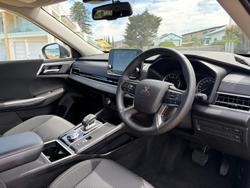 2024 Mitsubishi Outlander LS