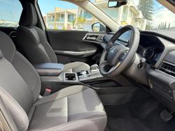 2024 Mitsubishi Outlander LS