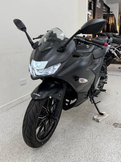 2023 Suzuki GIXXER SF Black