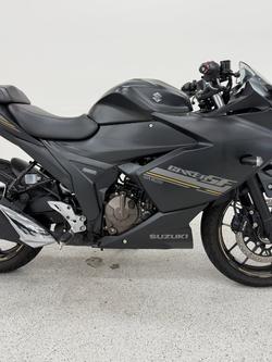 2023 Suzuki GIXXER SF Black