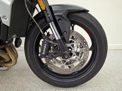 2022 Triumph STREET TRIPLE R Black