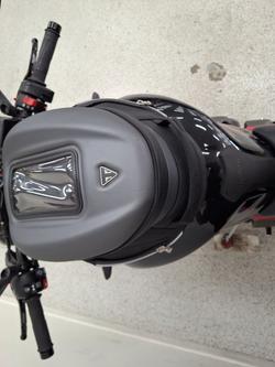 2022 Triumph STREET TRIPLE R Black