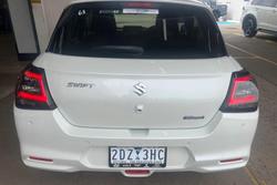 2024 Suzuki Swift Hybrid Plus