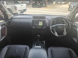 2017 Toyota Landcruiser Prado VX