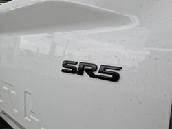 2026 Toyota Hilux SR5 48V