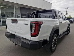 2026 Toyota Hilux SR5 48V