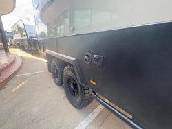 2026 Roadstar Safari Tamer 19'