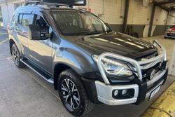 2020 Isuzu MU-X LS-T