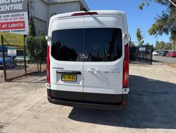 2022 LDV V80 LWB MID ROOF