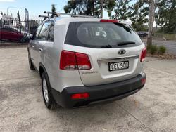 2011 KIA SORENTO Si (4x2)