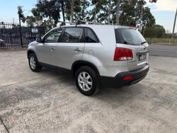 2011 KIA SORENTO Si (4x2)