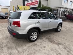 2011 KIA SORENTO Si (4x2)