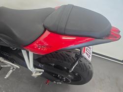 2018 Triumph STREET TRIPLE S Red