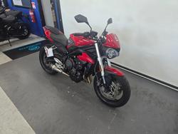 2018 Triumph STREET TRIPLE S Red